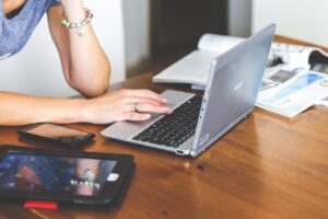 ネットショップの法人化に適したタイミングはいつですか？